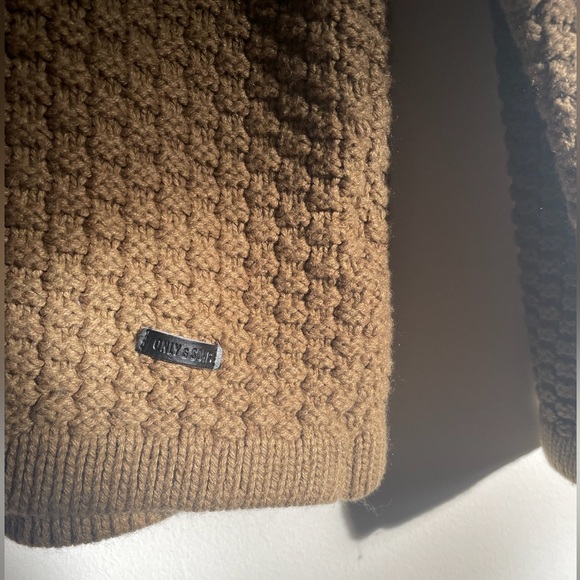 Only & Sons Textured Knit Sweater. Size XL. - Picture 4 of 4
